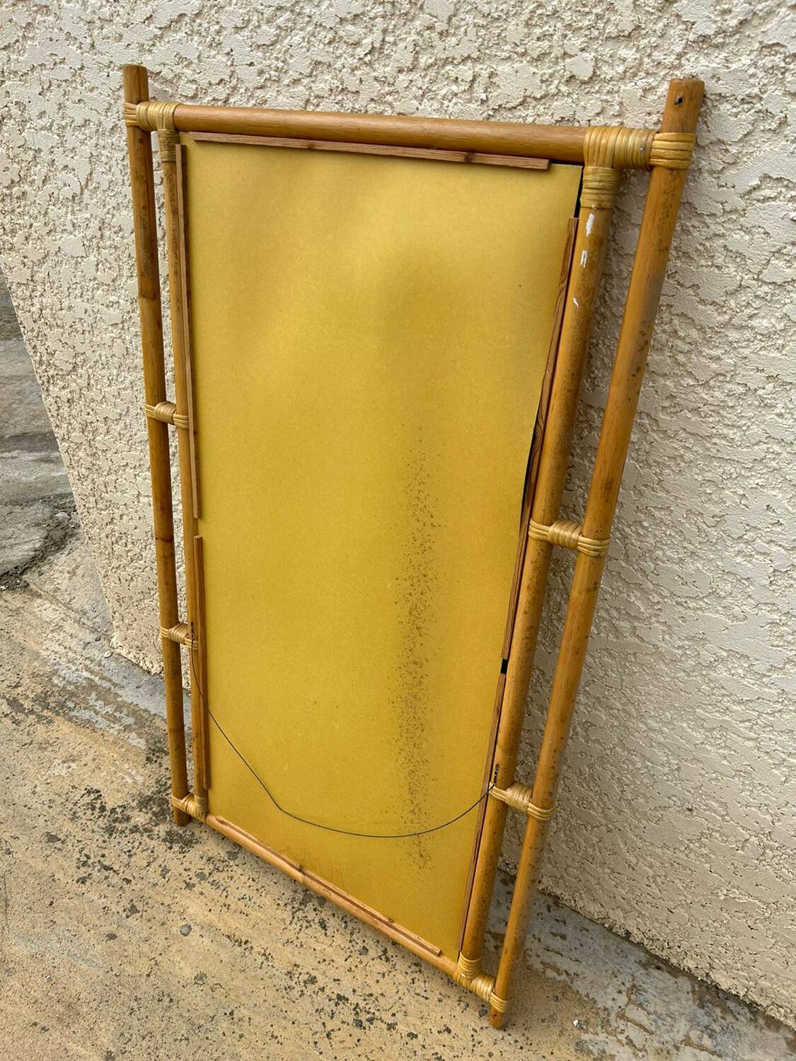 Miroir en bois et rotin