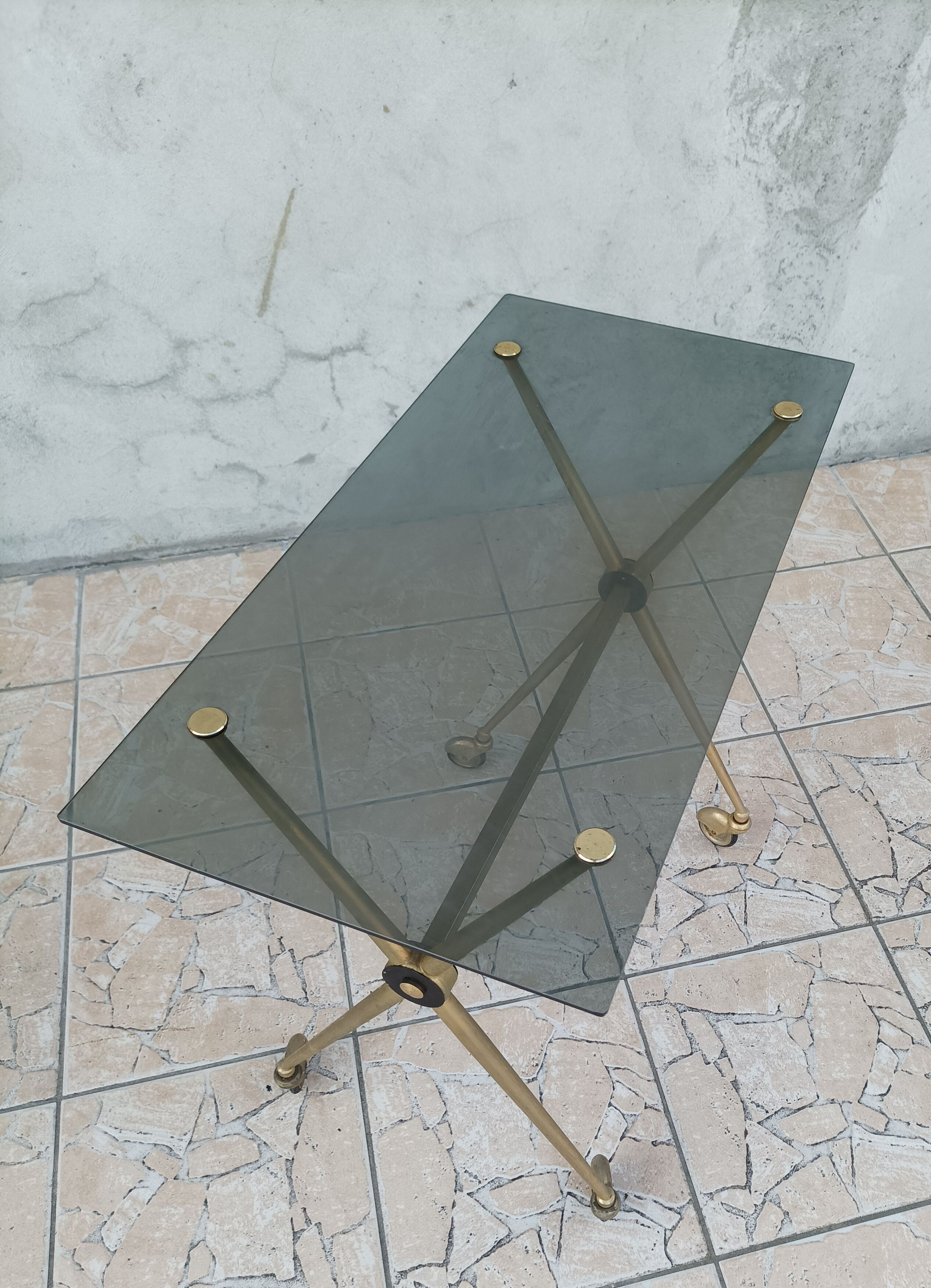 Vintage serving tray in brass and smoked glass 1960