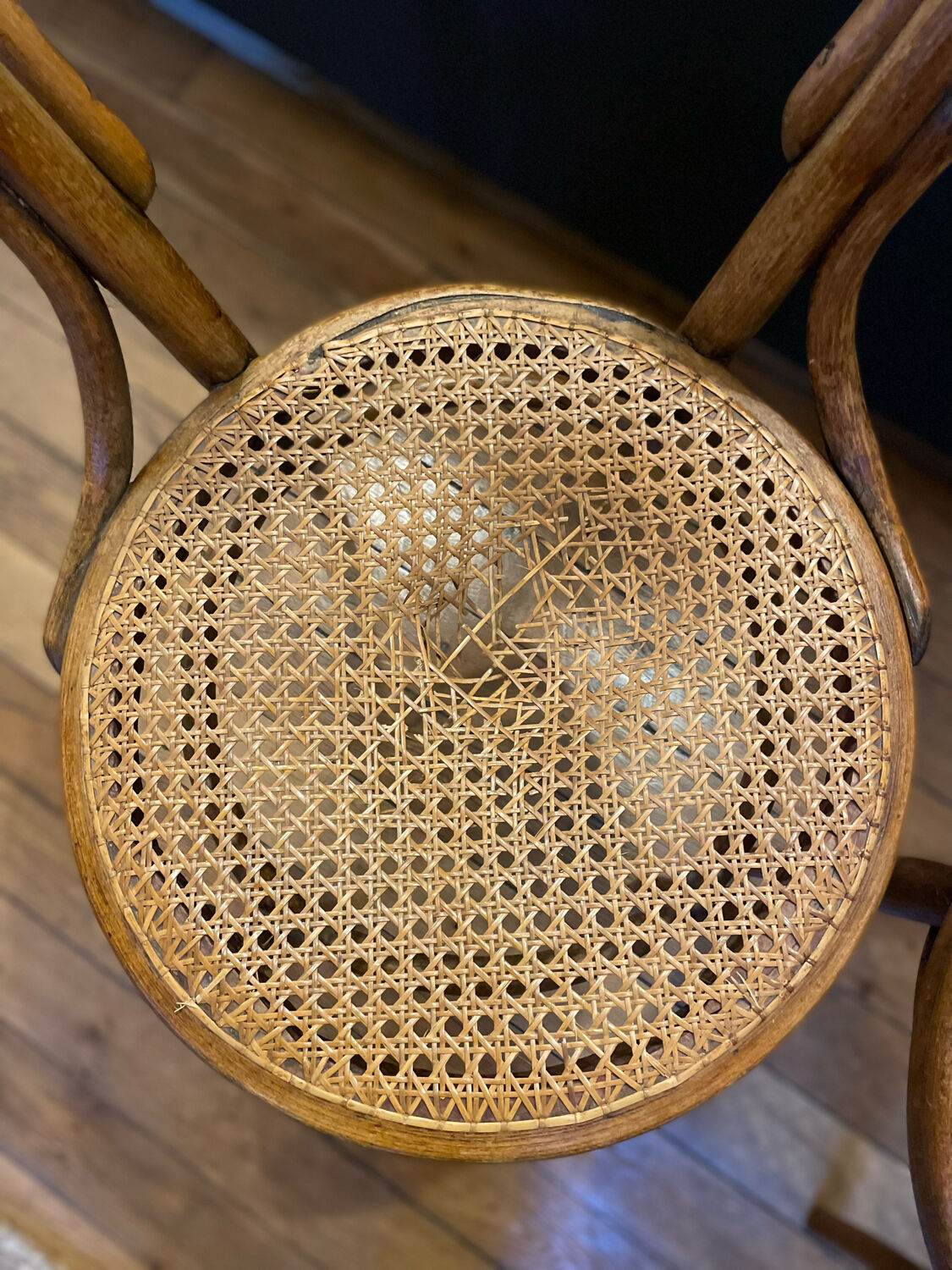 Chaises bistrot cannage