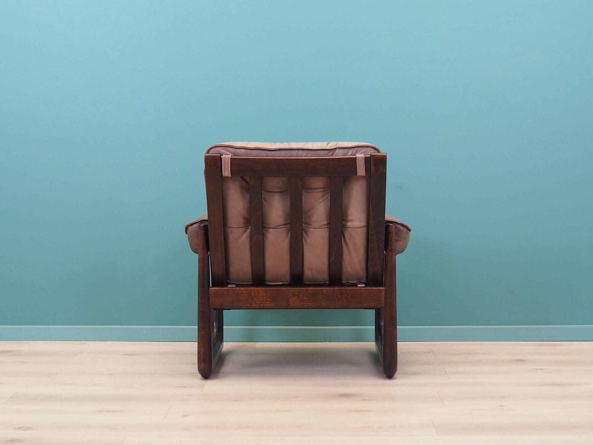 Fauteuil en cuir, design danois, années 1960, fabriqué par Genega Møbler