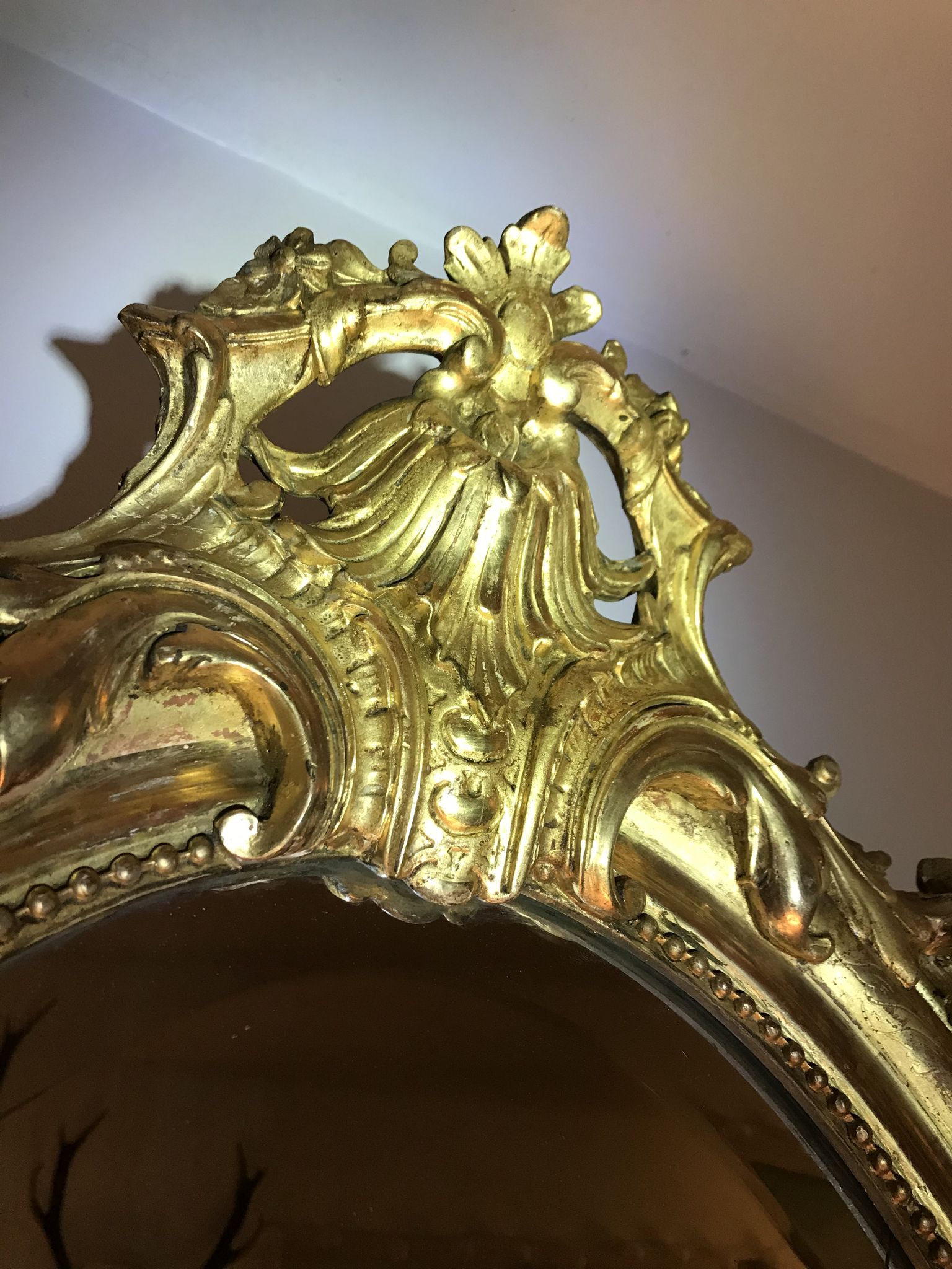 Miroir ovale Louis XVI feuille d’or