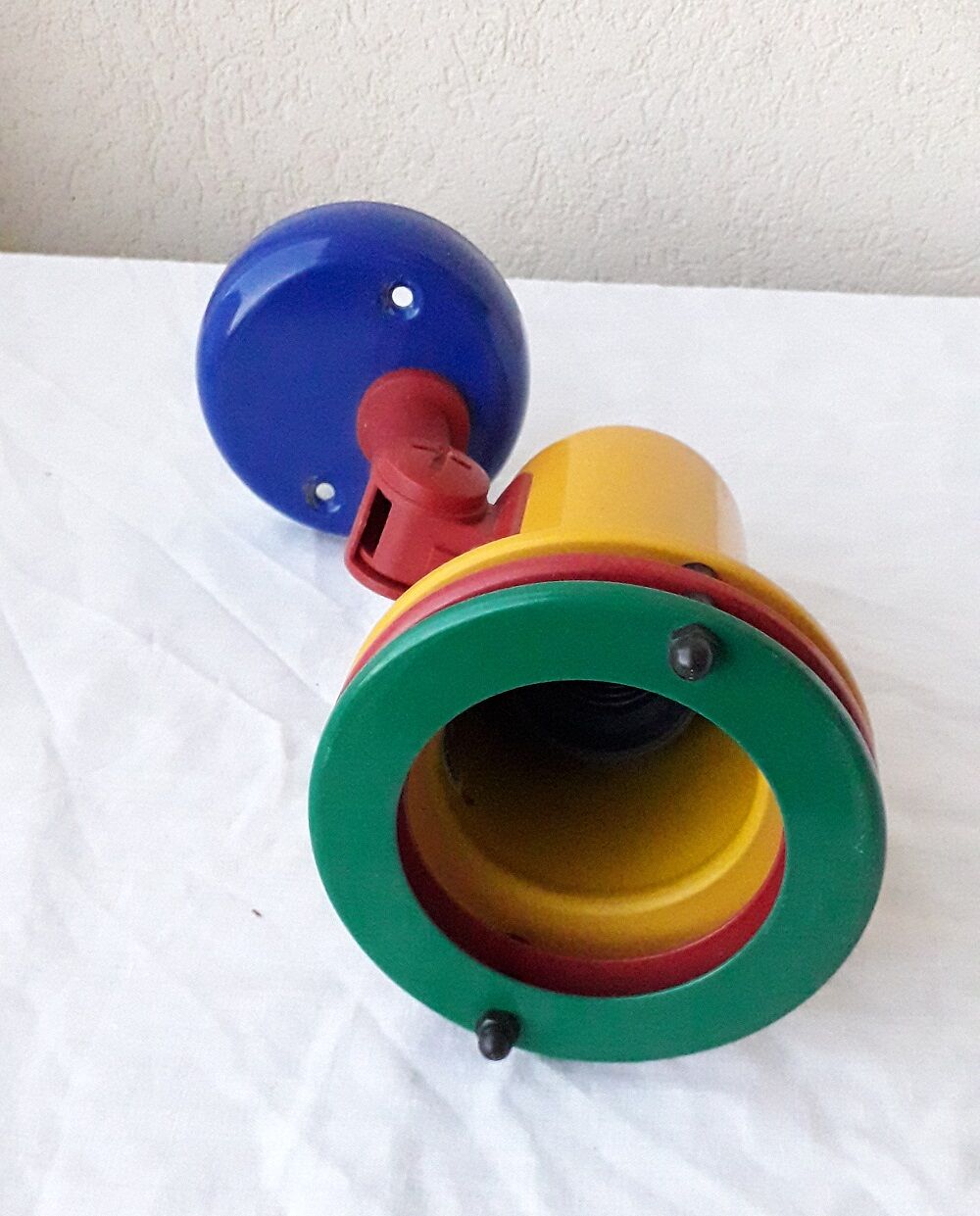 Spot wall lamp style memphis