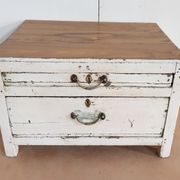 Old piece of furniture by trade (jeweler)