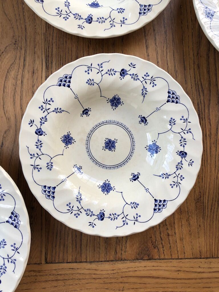 5 hollow plates Myott Finlandia