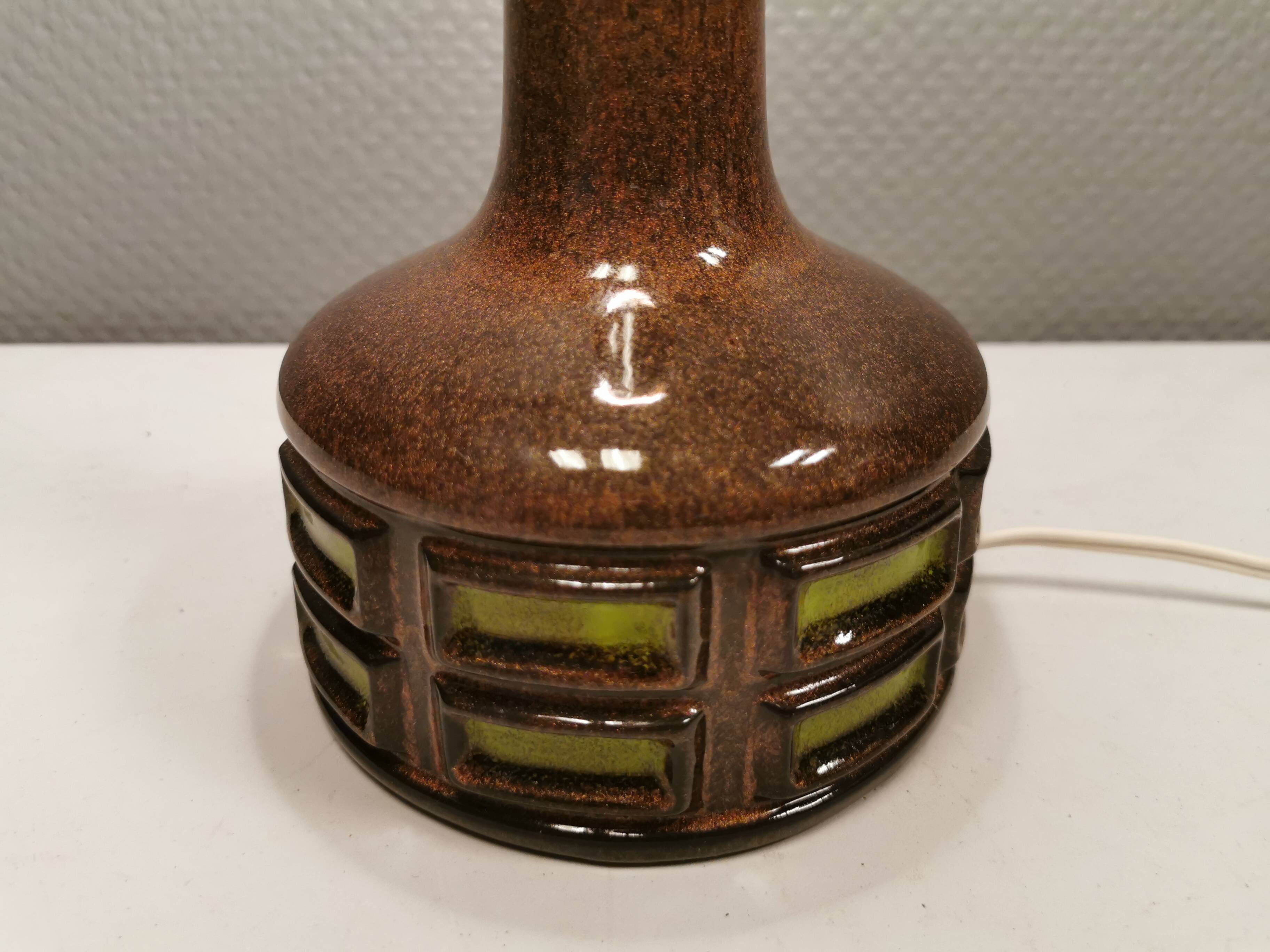 Ceramic/stoneware table lamp, Danish from the 1970s-1980s, earth and green colors