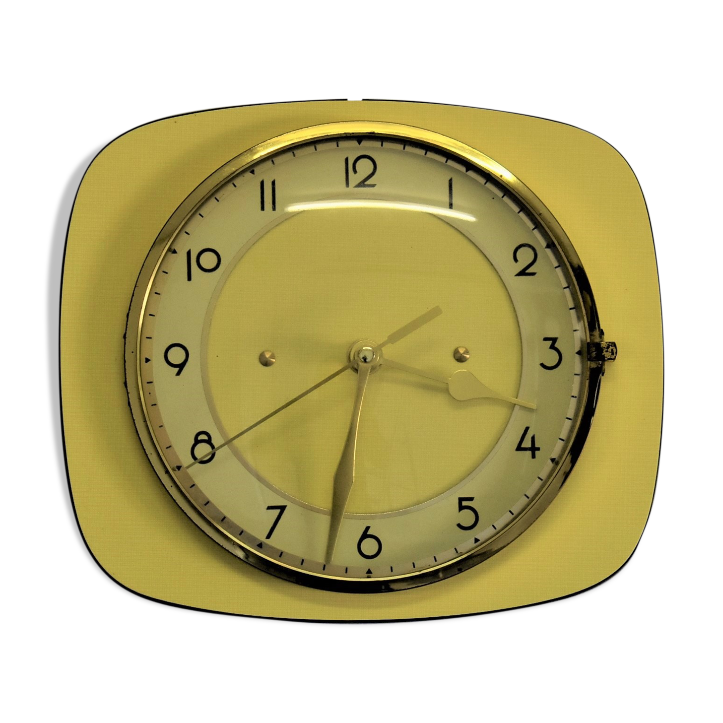 Vintage yellow formica pendulum