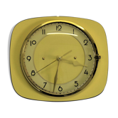 Vintage yellow formica pendulum