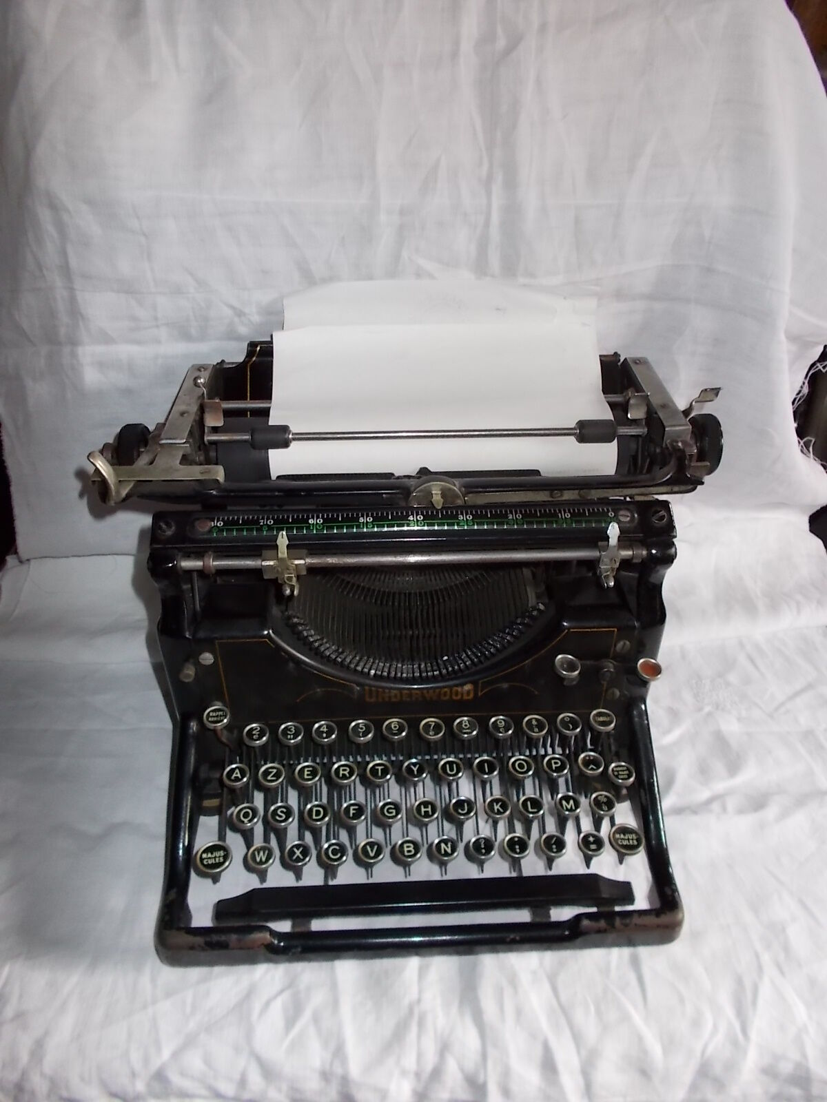 UNDERWOOD TYPEWRITER