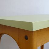 Stella table