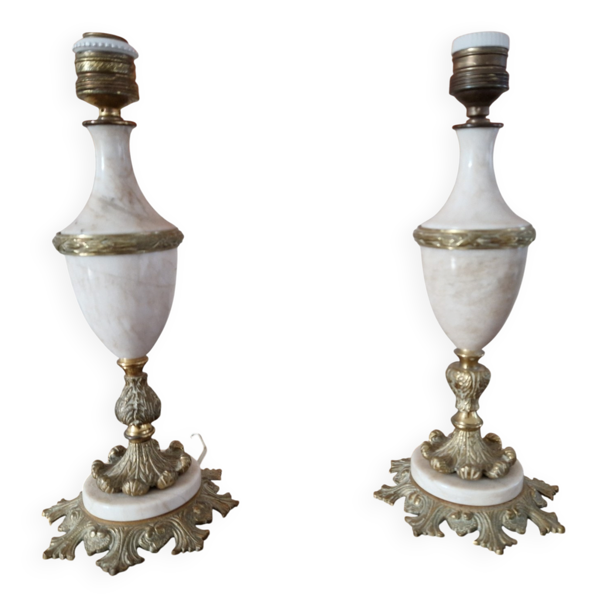 Pair of antique table lamps in white marble and gold metal.