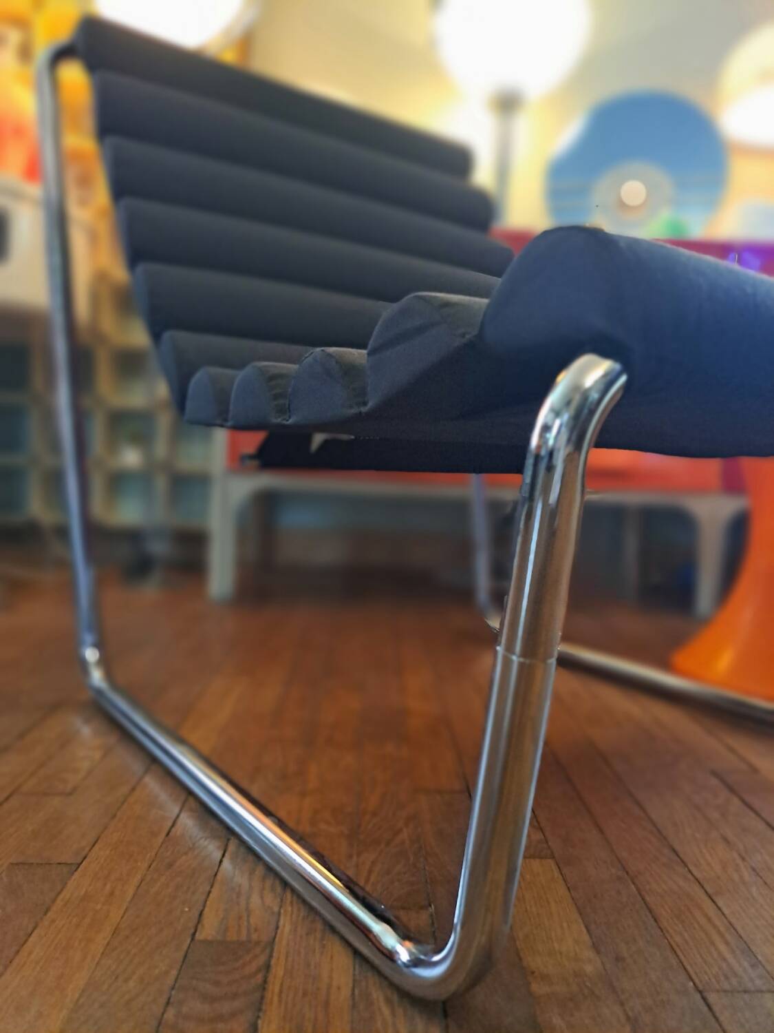 Fauteuil suspendu
"boudins" Dlg Michel BOYER1970