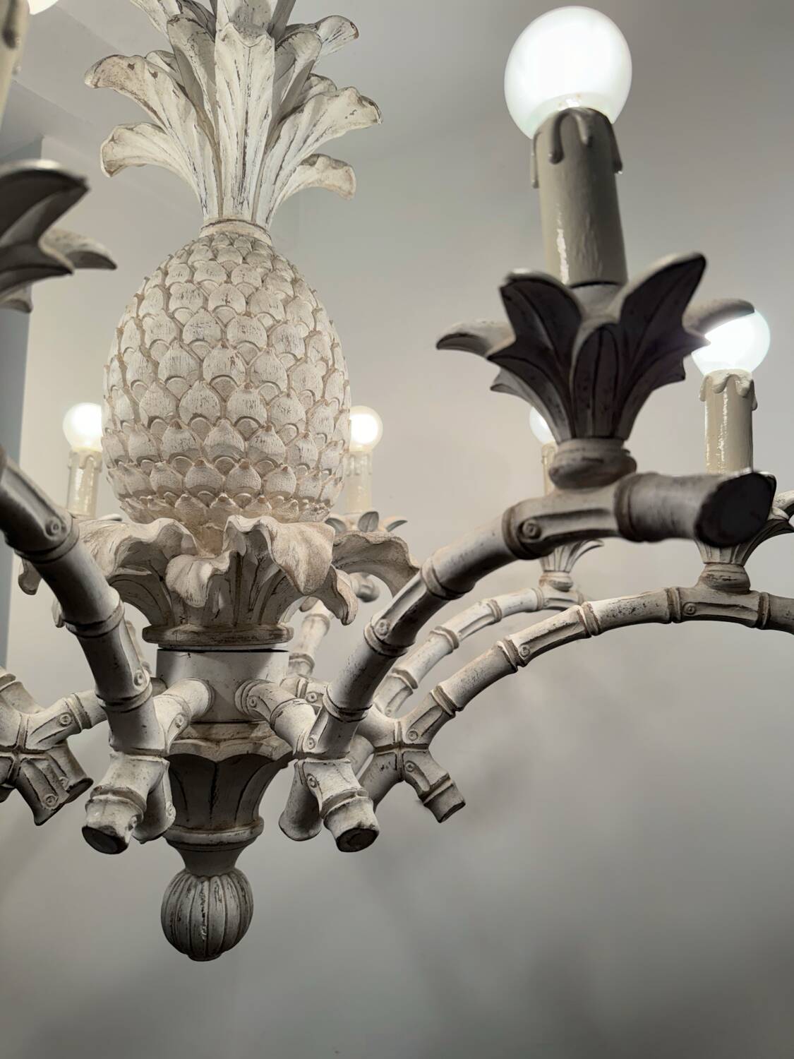 Large Hollywood Regency pineapple chandelier, 1980s