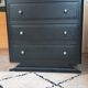 Commode en bois massif