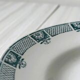 Set of 5 Saint Amand iron earth plates.