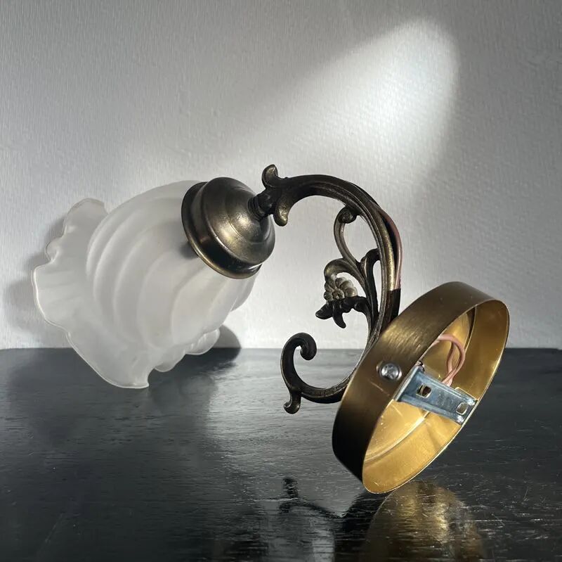 Wall lamp