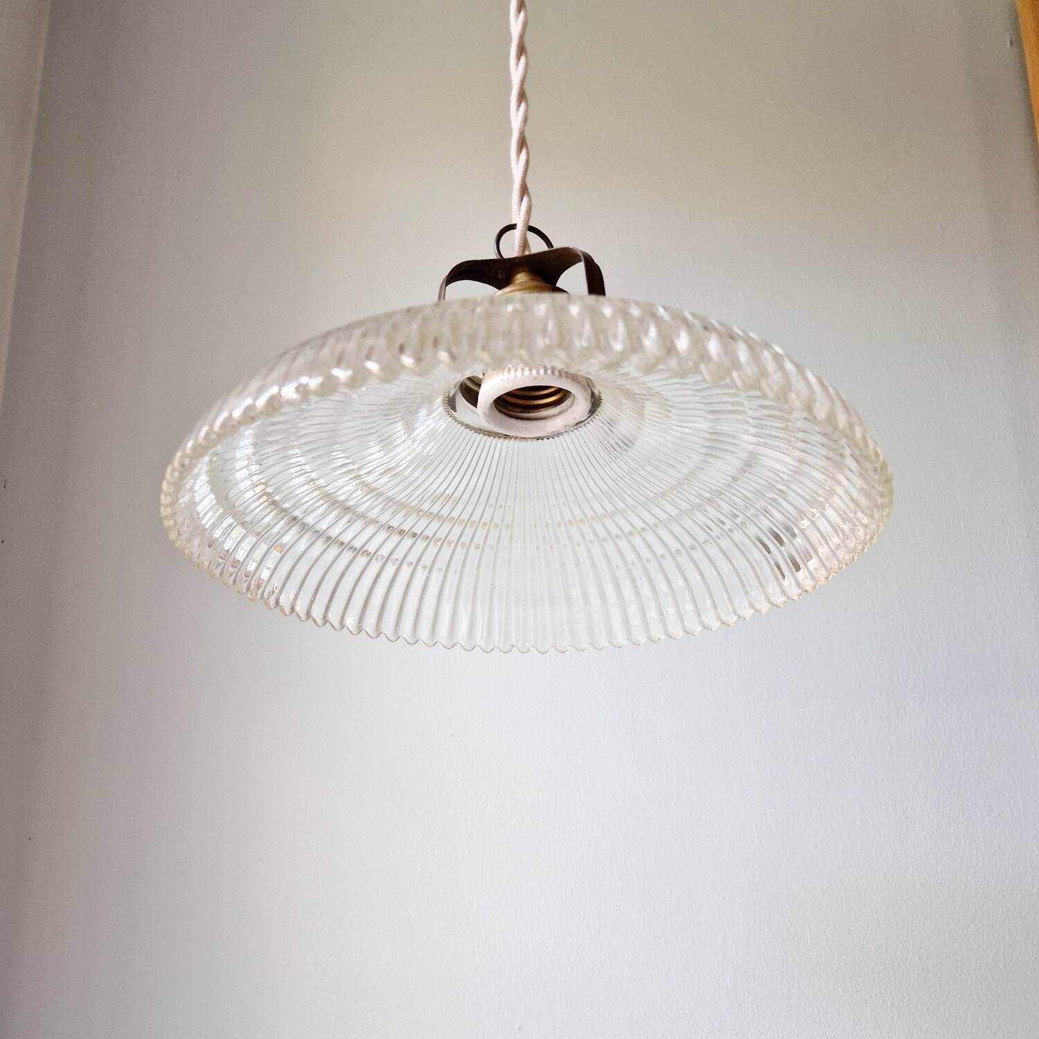 Art Deco pendant light in grooved glass, 1920s-30s
