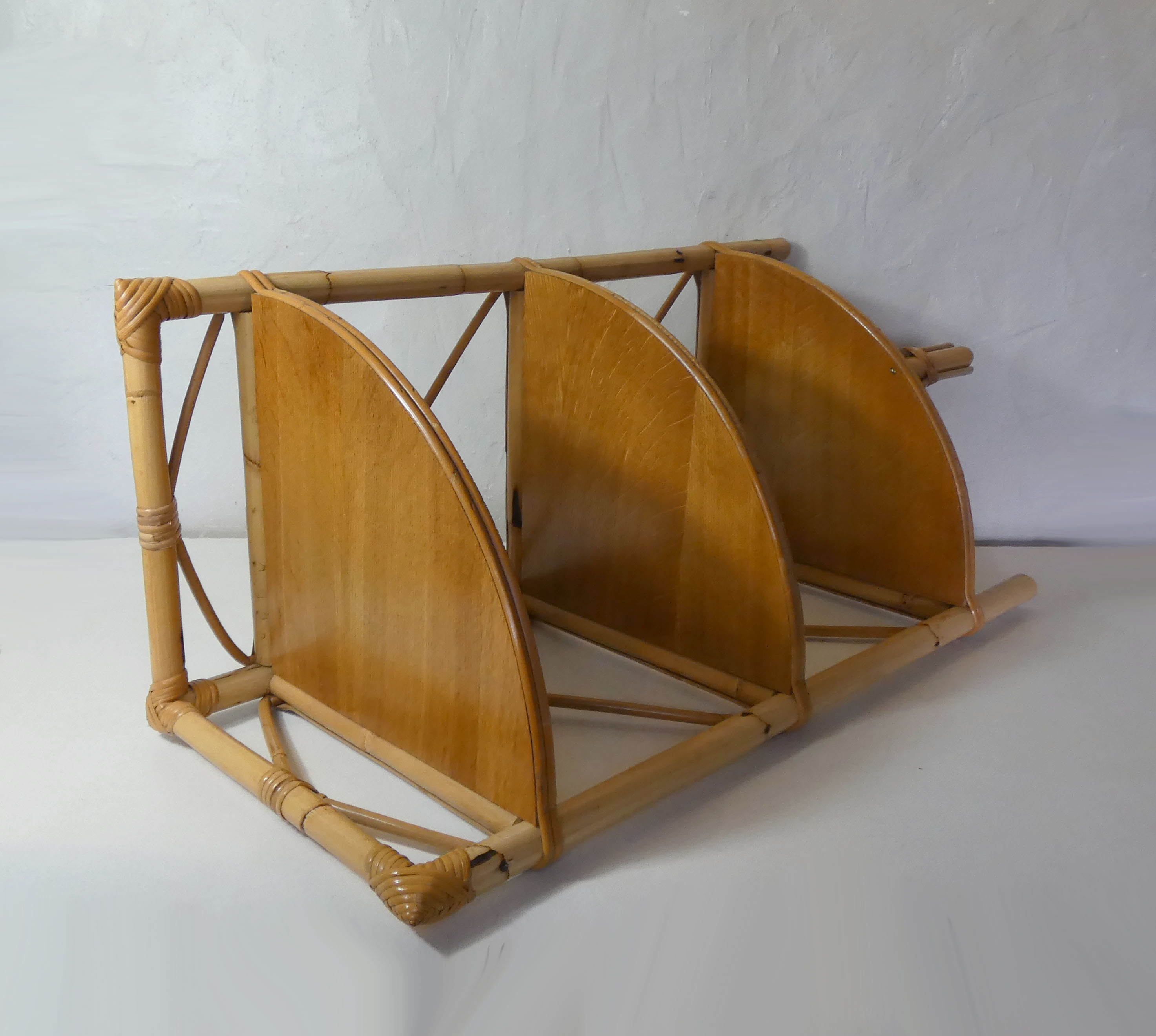 Vintage rattan corner shelf