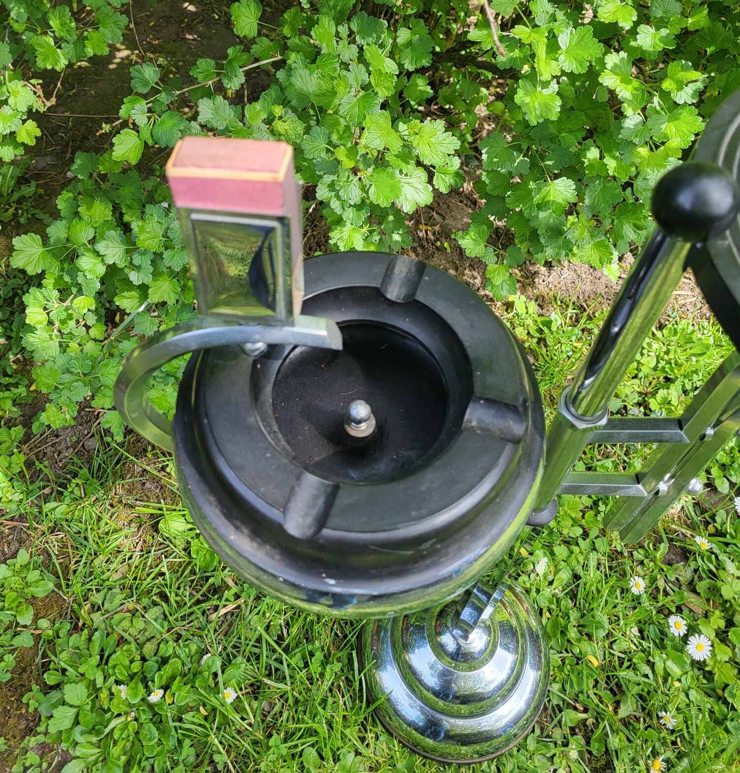 Cendrier chrome et bakélite par Demeyere