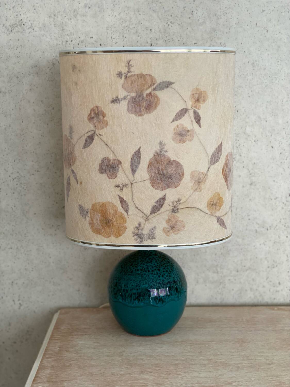 Dried flower lamp