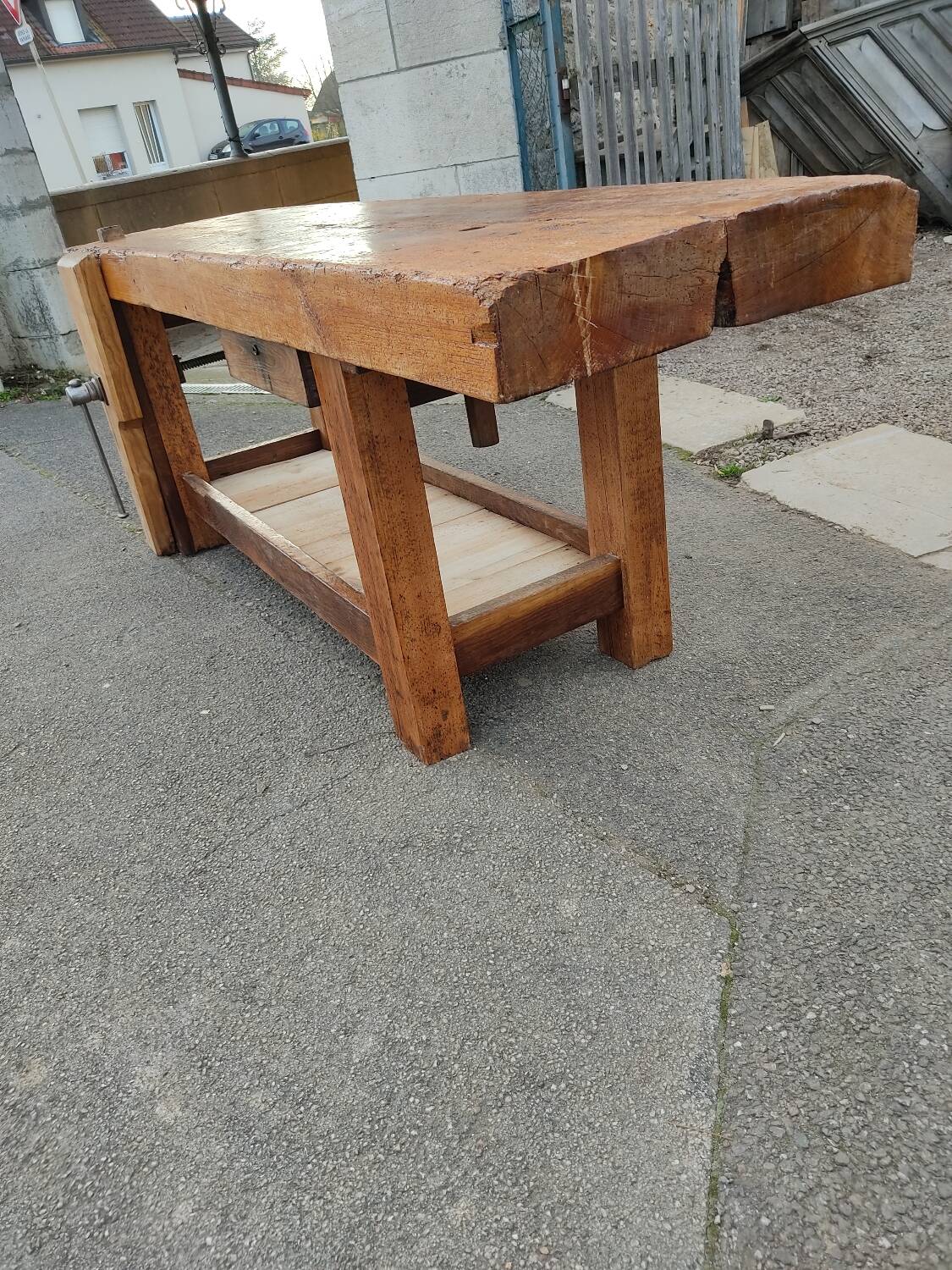 Carpenter's workbench