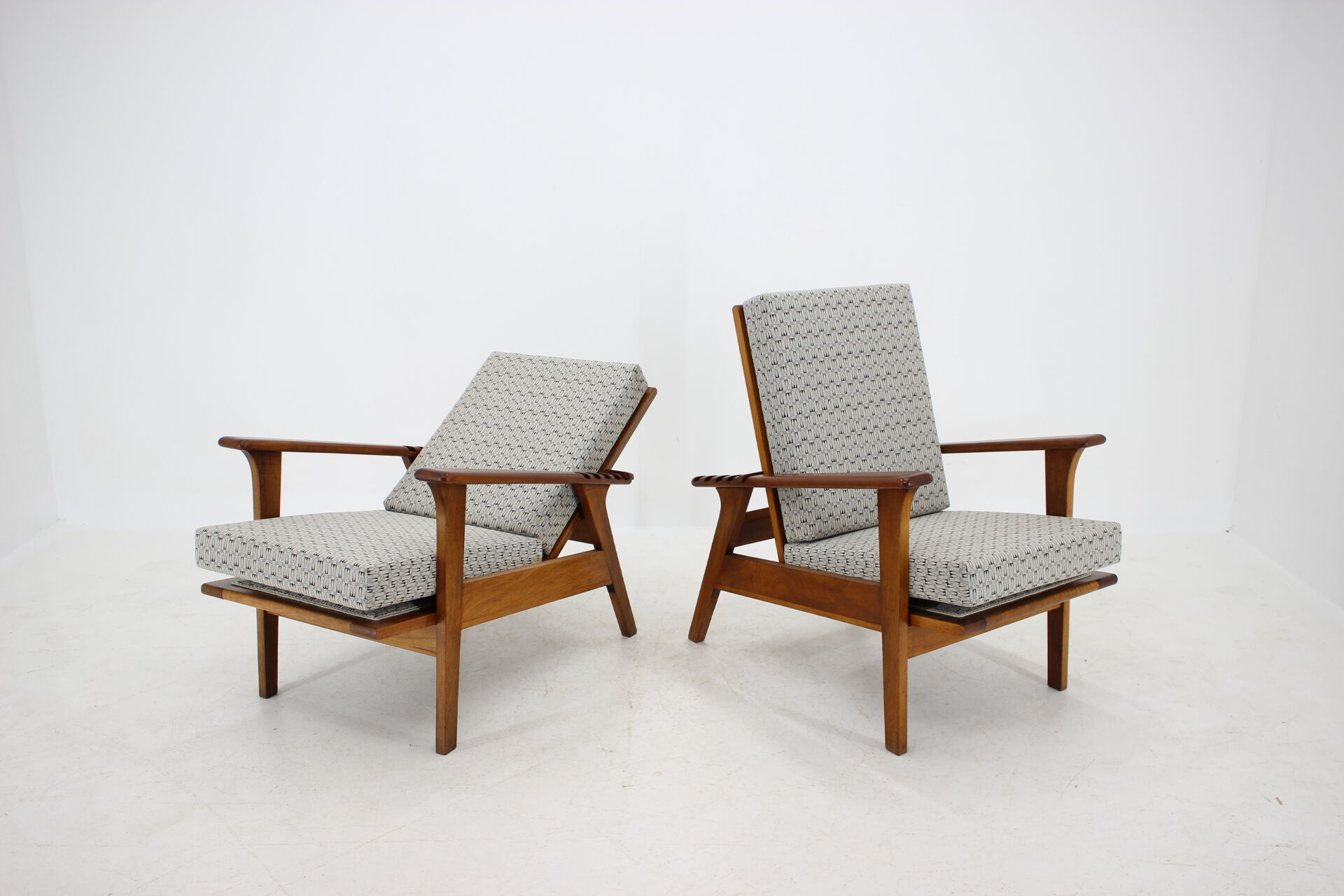 1930s Pair of Antonin Heythum Very Rare Armchairs + Stools, Czechoslovakia