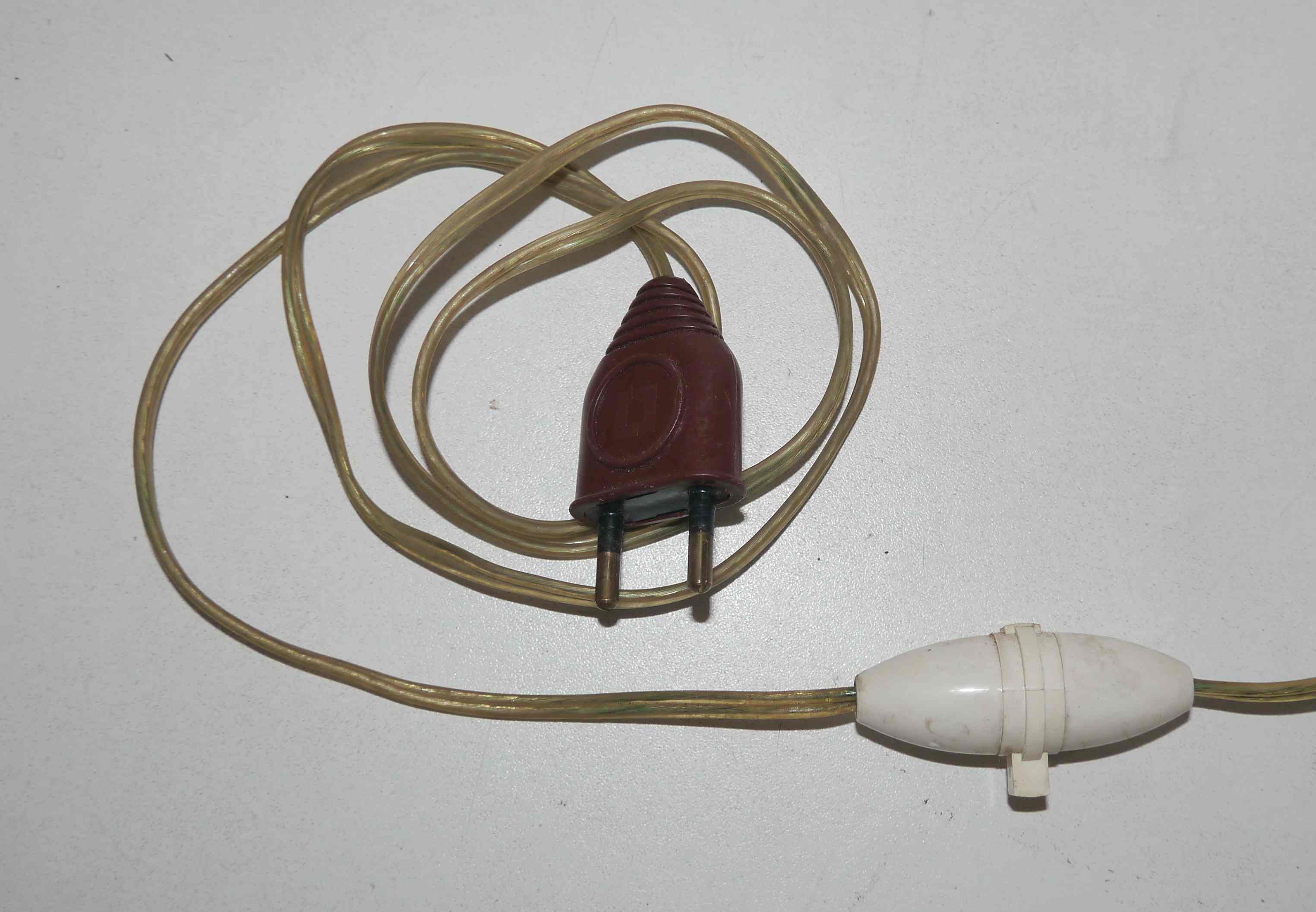 Ancienne lampe verre chrome années 60