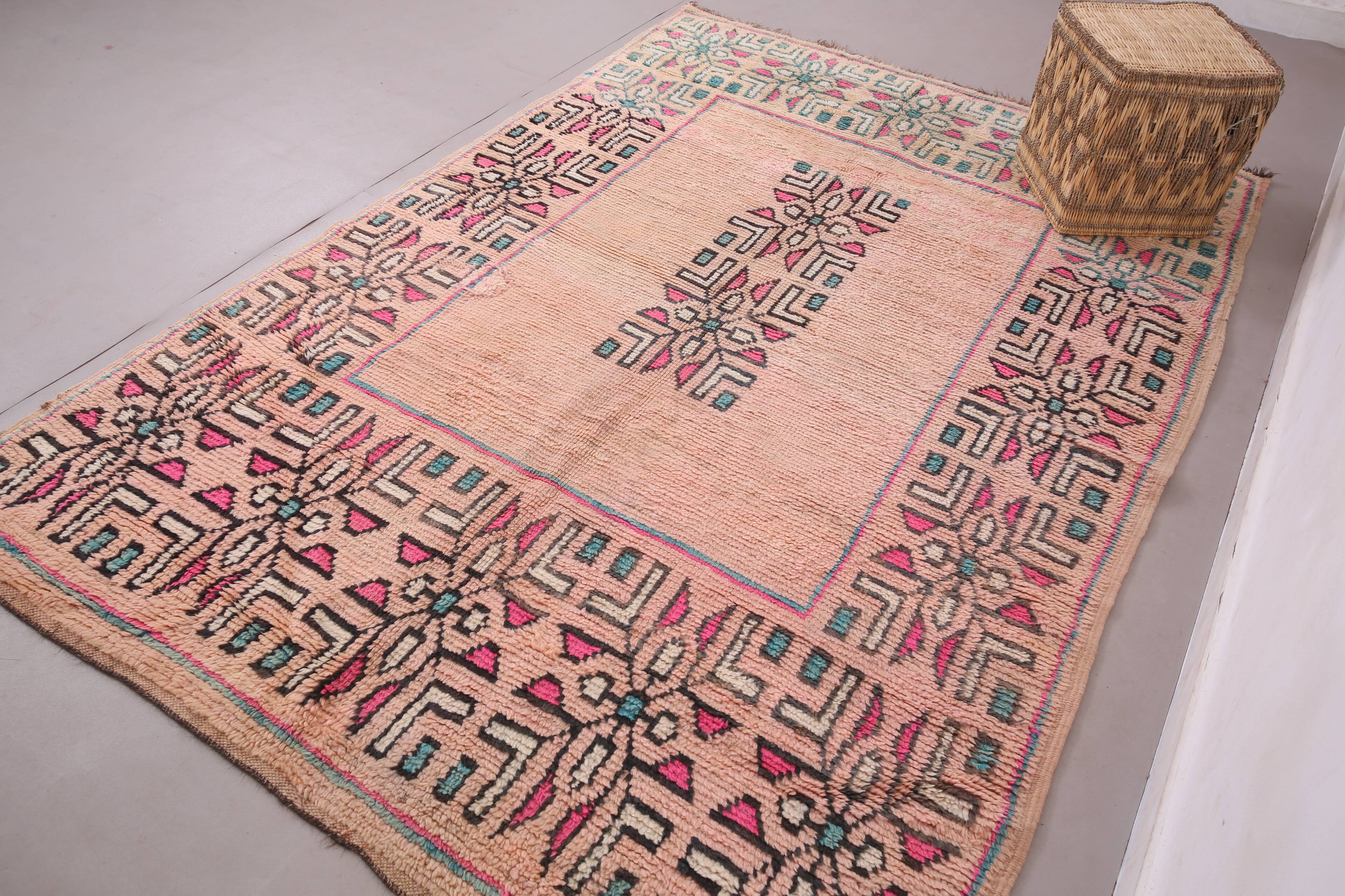 Pink Vintage Moroccan Rug 176 x 259 cm - Berber Rug Handmade - Wool Rug