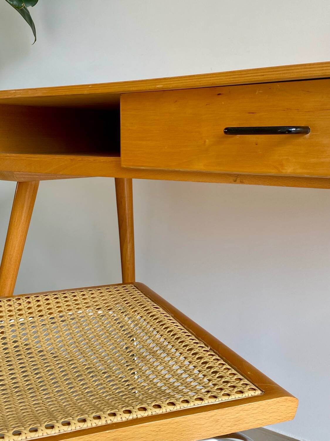 Bureau vintage pieds compas