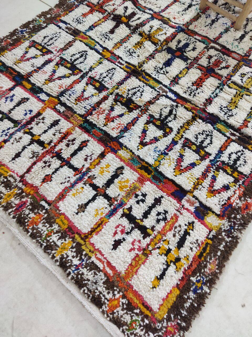 Handmade moroccan berber rug 230 x 167 cm