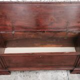 Old walnut chest of drawers, late nineteenth century