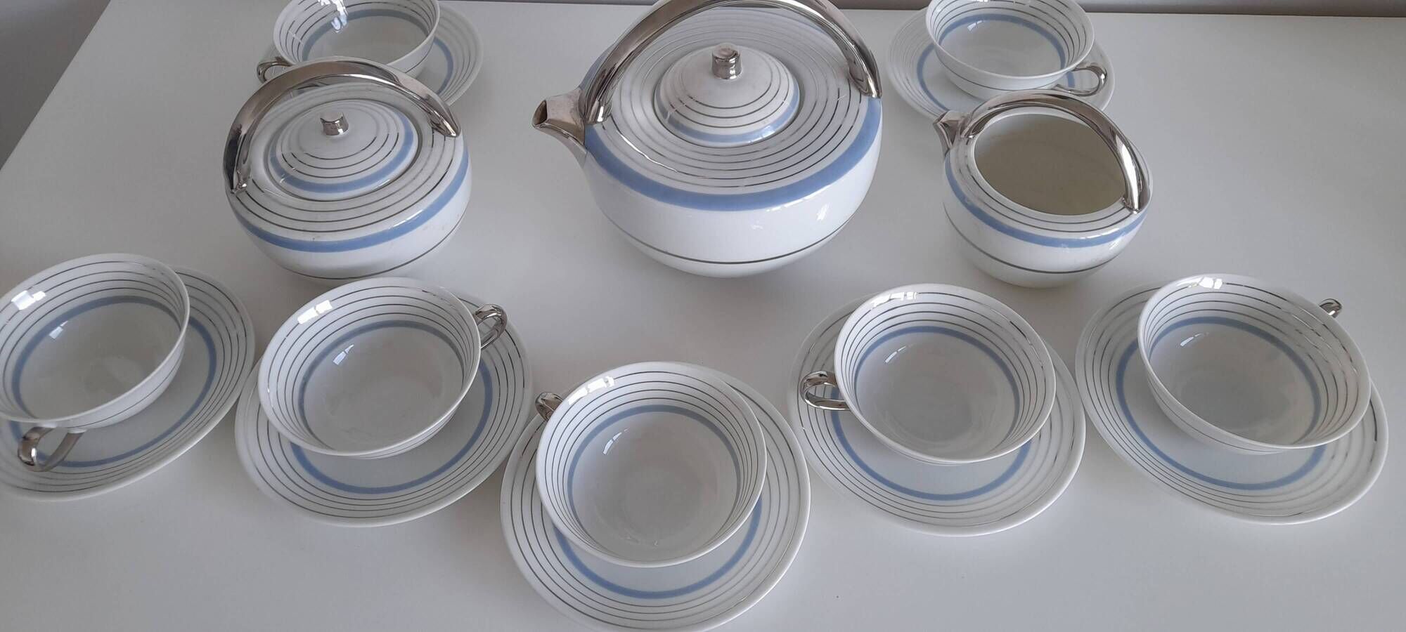 Art Deco tea and coffee service in Limoges porcelain Charles Arenfeld