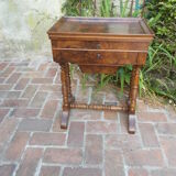 Table d'appoint travailleuse coiffeuse en noyer