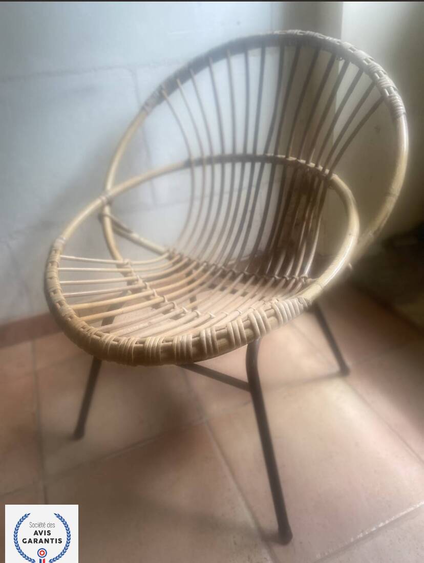 Fauteuil rotin - piétement acier noir - vintage