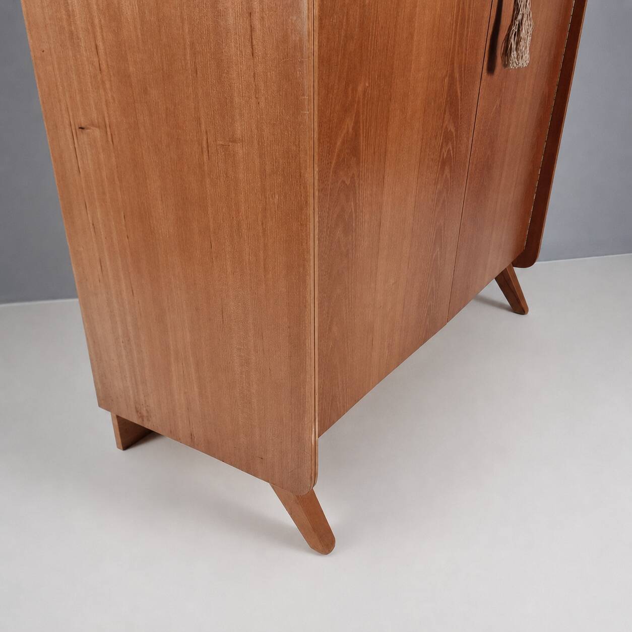 Garde-robe vintage par Tatra Nabytok, années 1970
