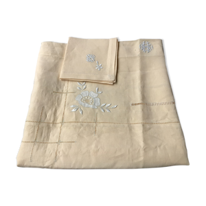 Nappe neuve lin brodé HS avec