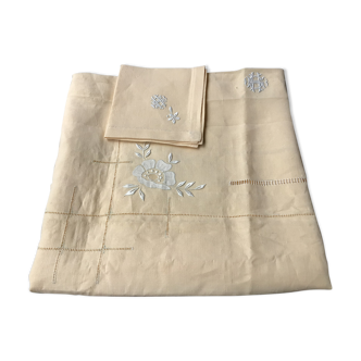 Nappe neuve lin brodé HS avec 8 serviettes