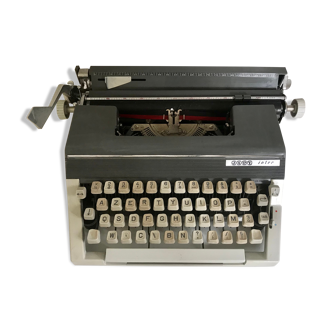 Japy inter vintage typewriter