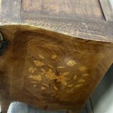 Curved and inlaid chest of drawers, Louis XV style, late 19th-early 20th century