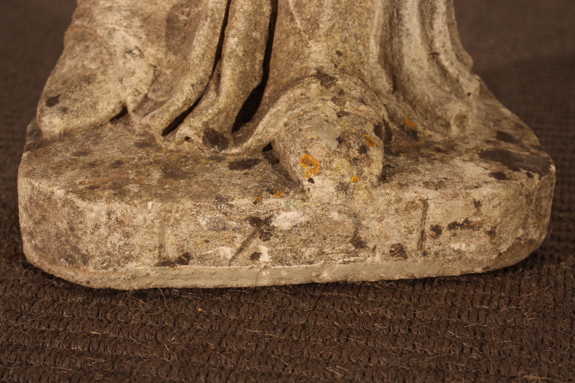 Virgin and child in stone 18th century