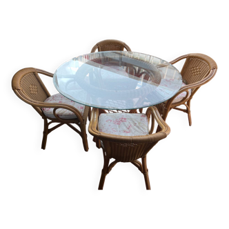 Table de terrasse et ses chaises