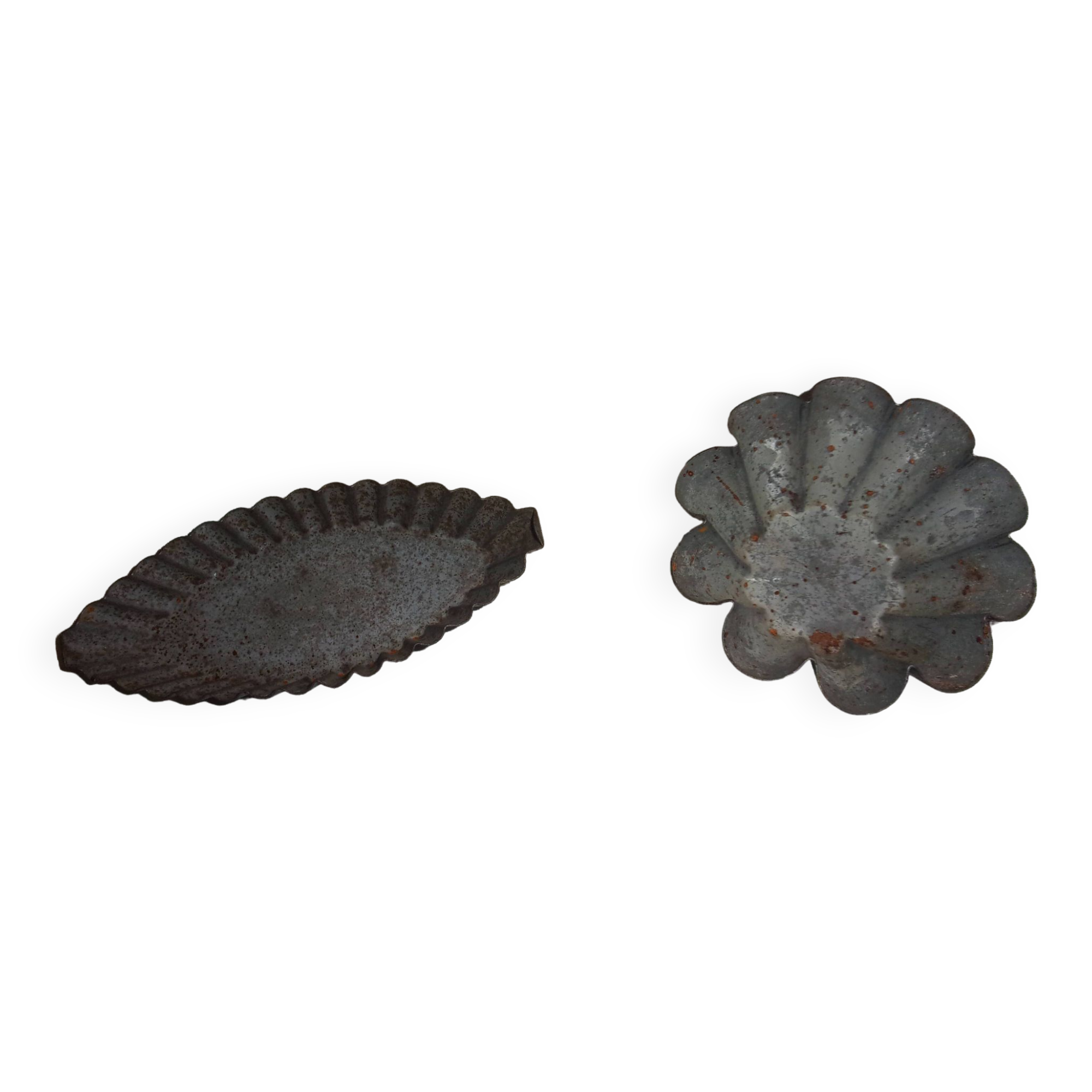 Box of old small molds