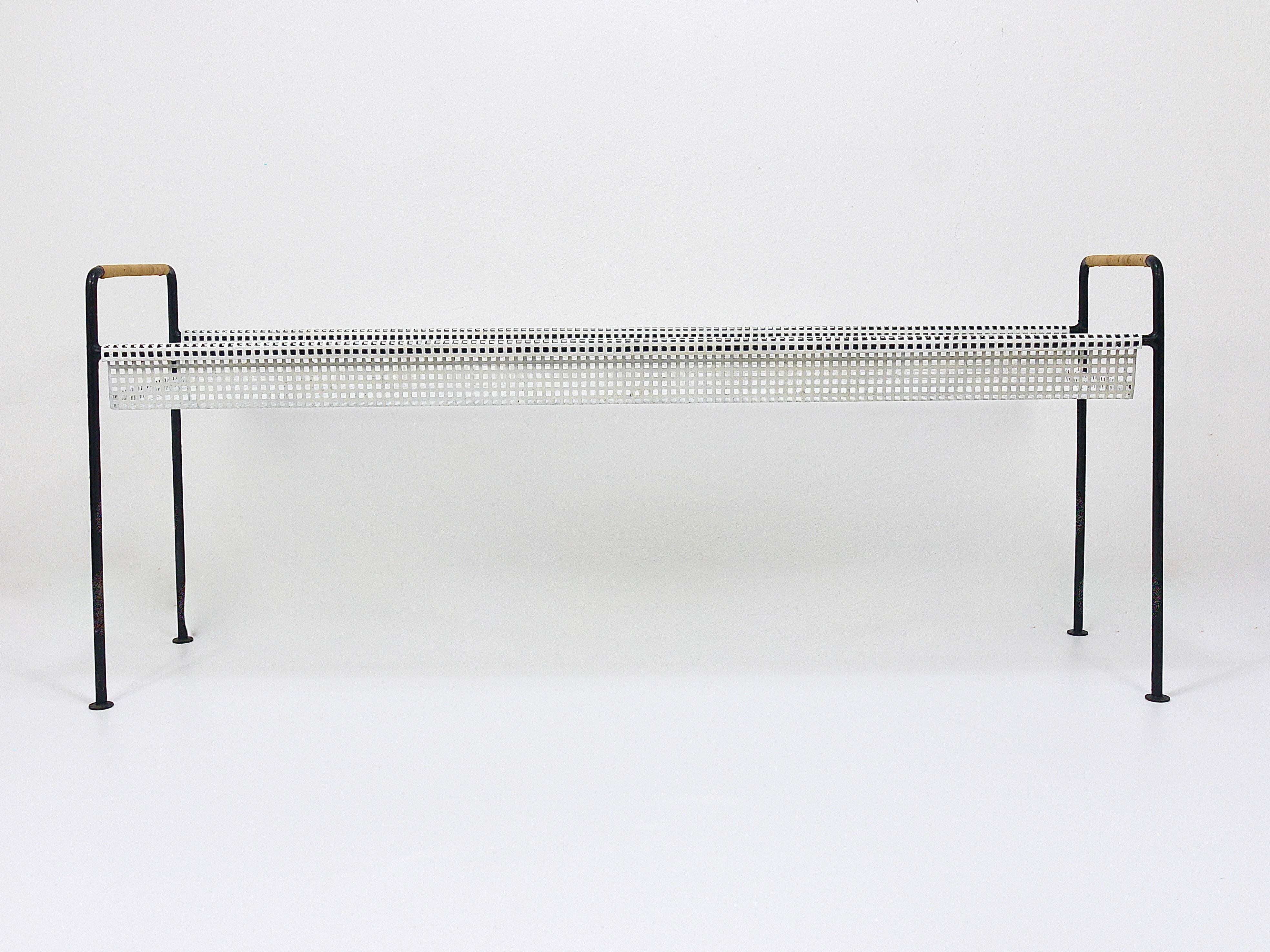 Carl Aubock Jardinière, table ou banc pour plantes, bac à fleurs, fer et osier