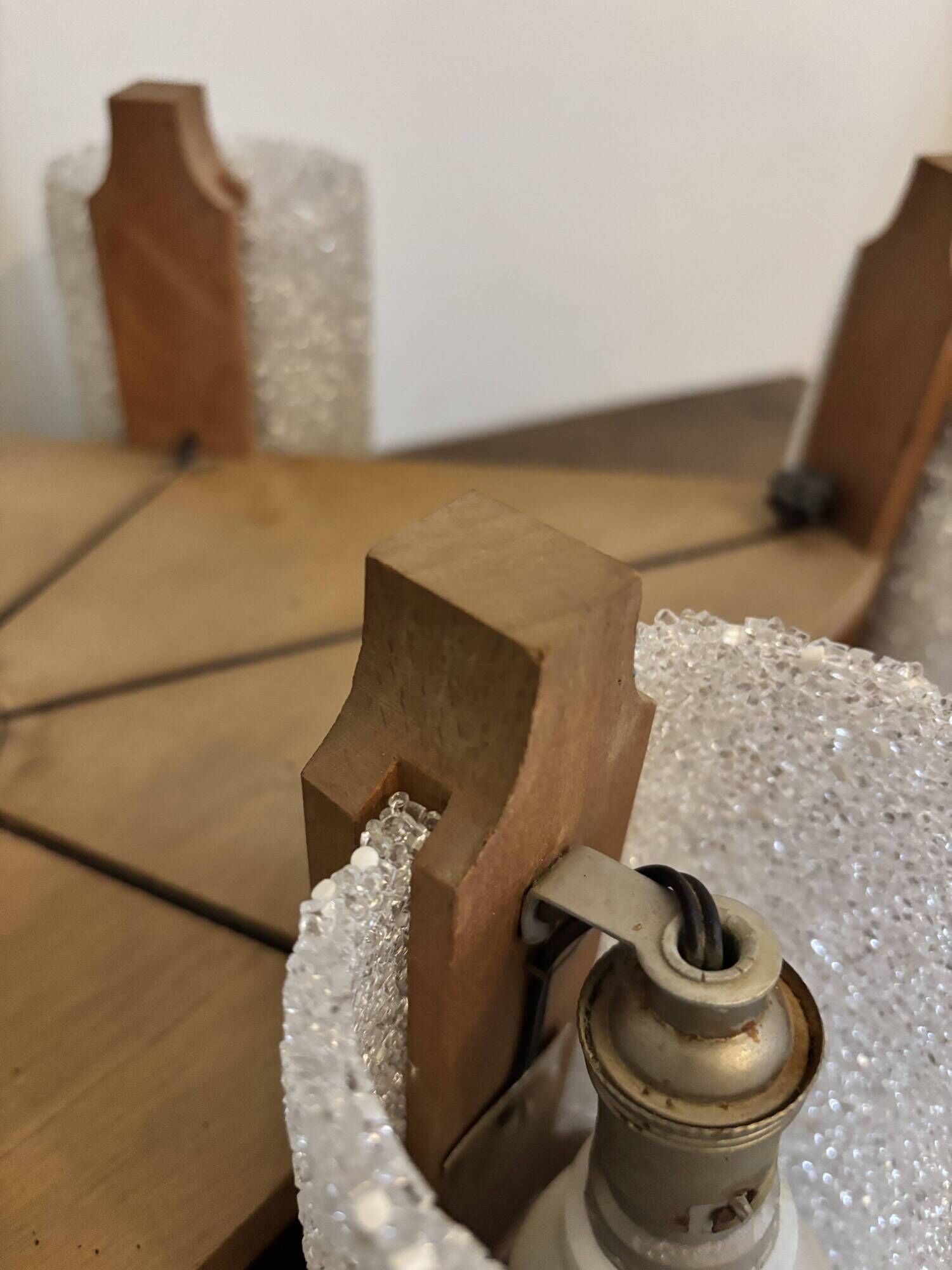 Vintage Scandinavian chandelier 6 lights – Wood and frosted Perspex – 1960s/70s