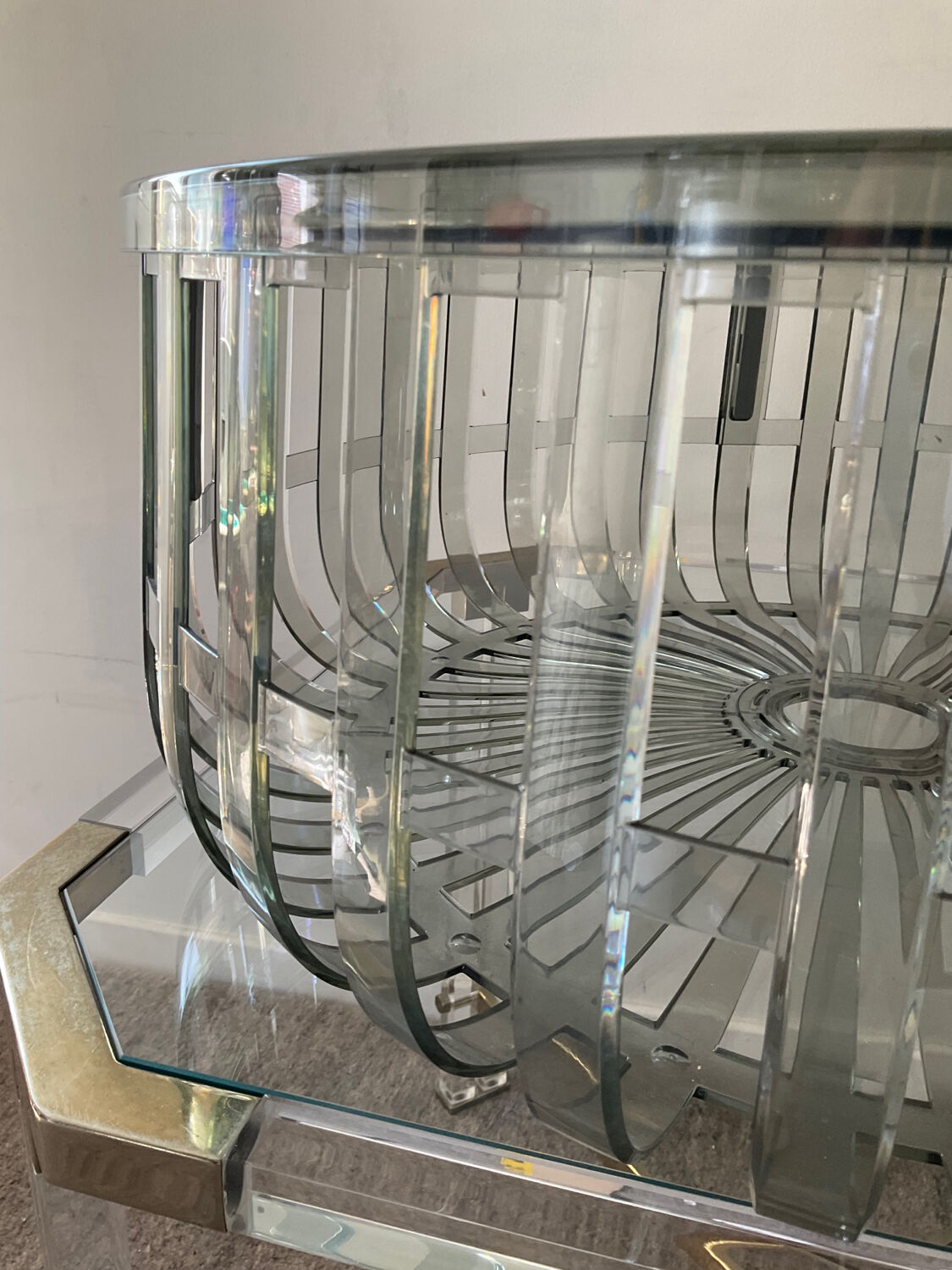 Kartell coffee table by Ronan and Erwan Bouroullec