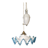 Suspension monte et baisse en opaline et porcelaine