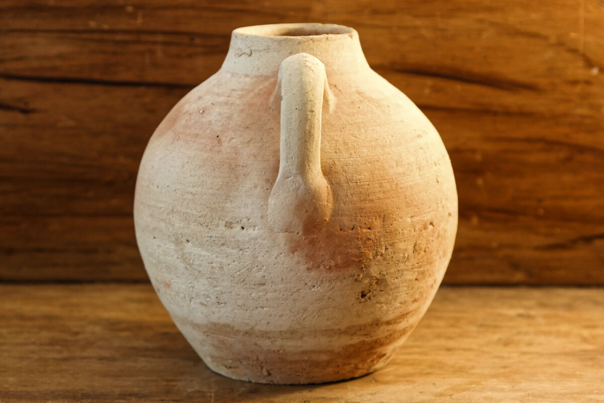 Terracotta pot