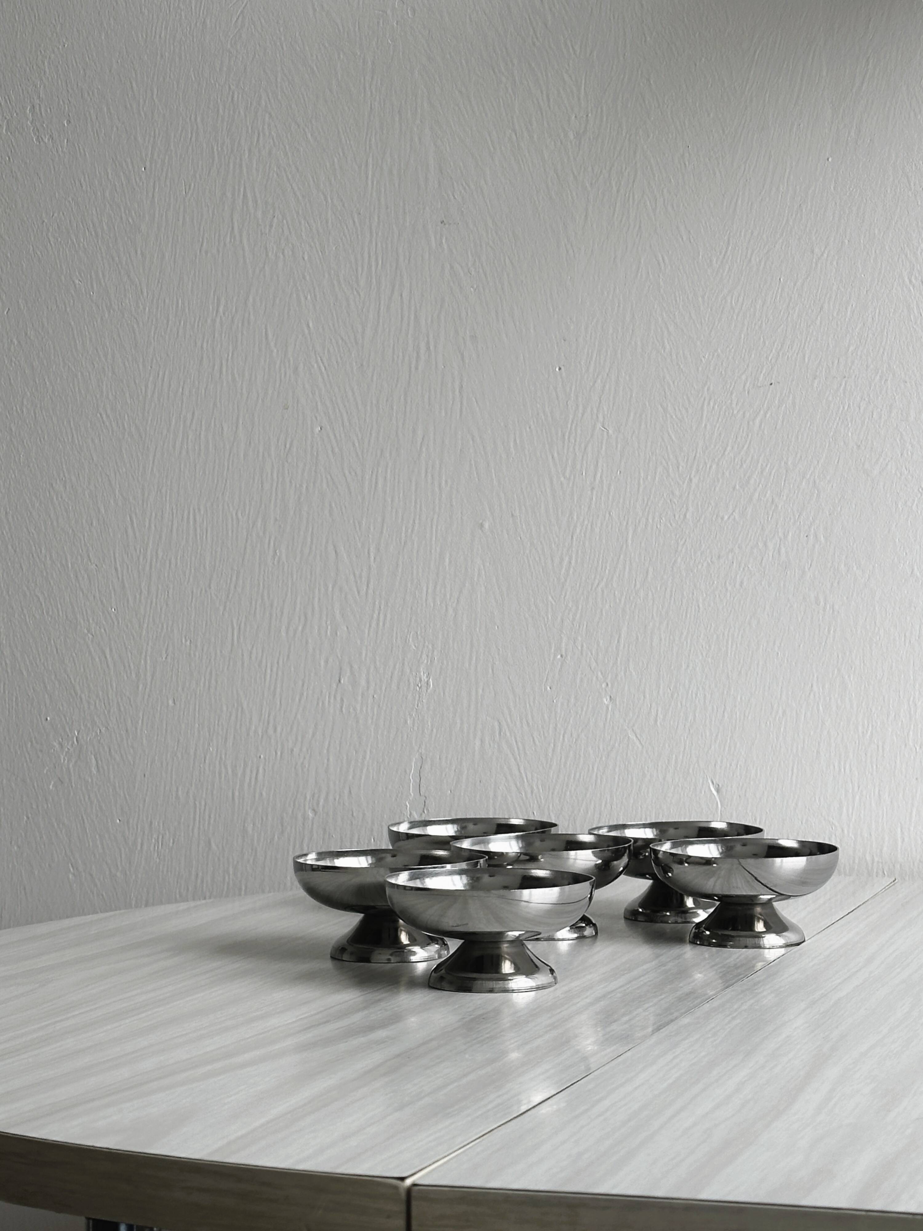 6 coupelles sur pied en inox style Letang Remy