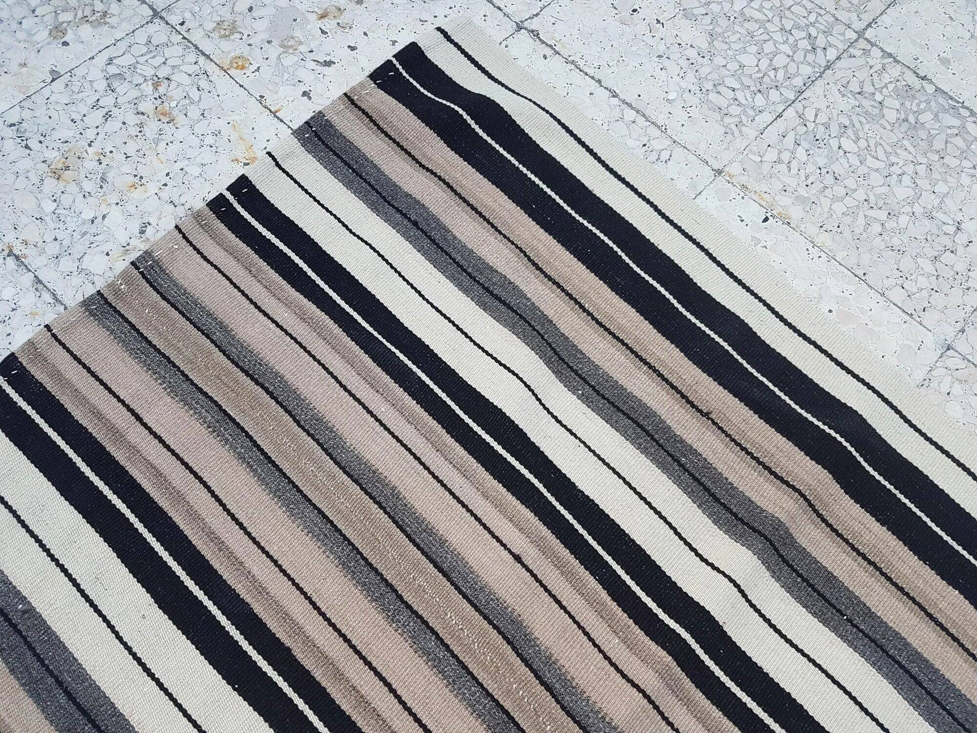 Kilim turc vintage tissé main 146x281 cm