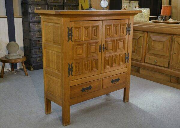 Armoire 2 portes 2 tiroirs en chêne massif et fer forgé style rustique 1960’s