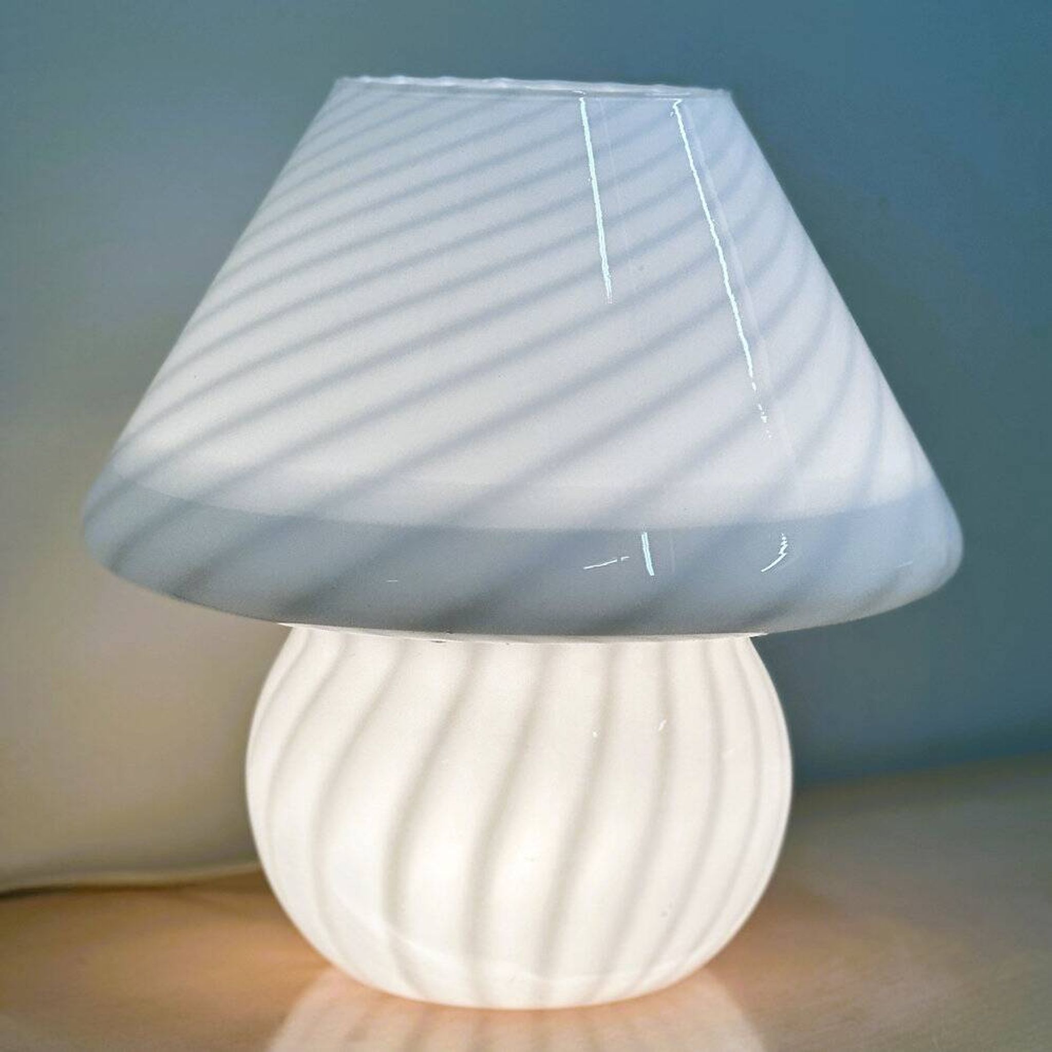 Vintage white swirl glass mushroom lamp – Italian style opaline table lamp. 1970